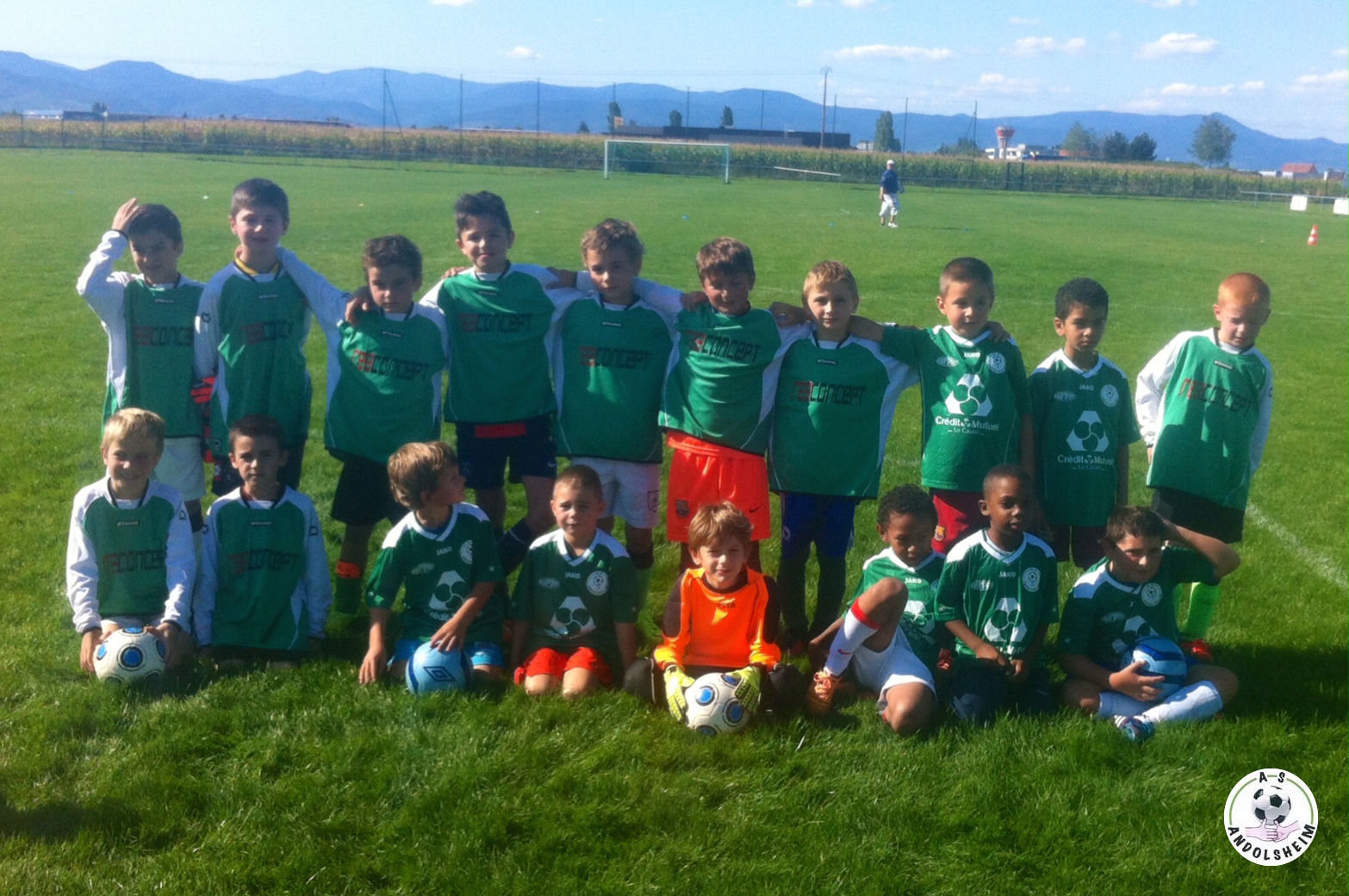 DEBUTANTS 2015