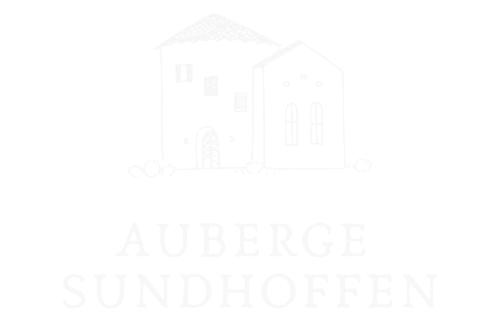 logo-auberge-sundhoffen-blanc logo auberge de sundhoffen en blanc